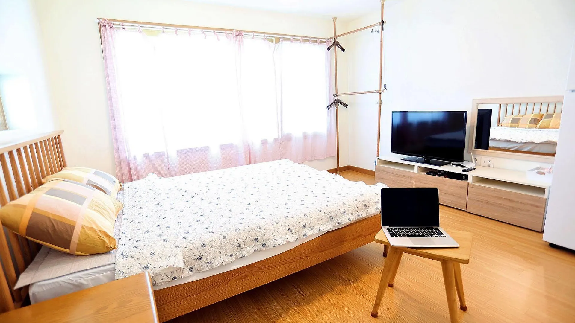 Hotell Eltz Town Pension Jeju